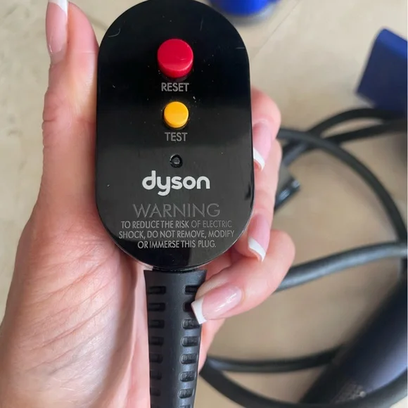 Dyson Hairdryer - Picture 13 of 13